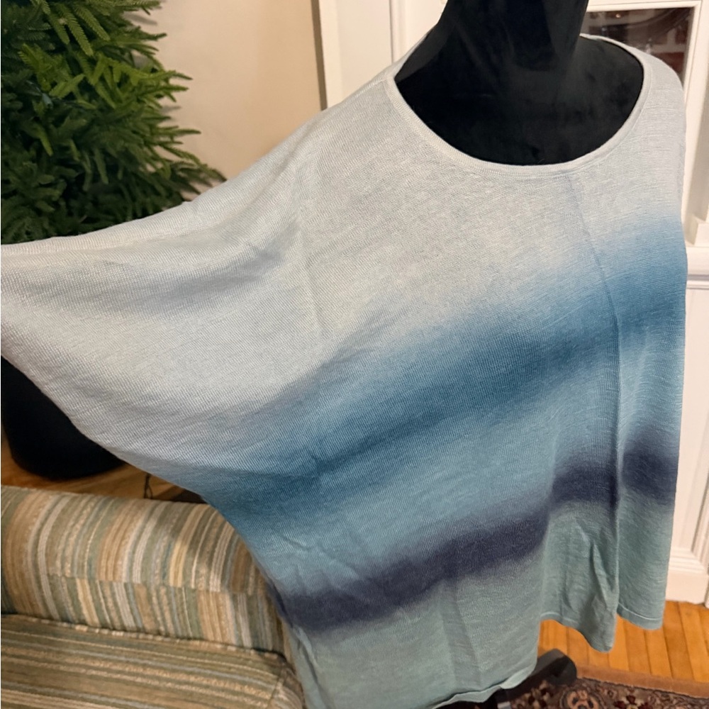 Peruvian Connection Blue Gradient Short Sleeve Top - Picture 2 of 7